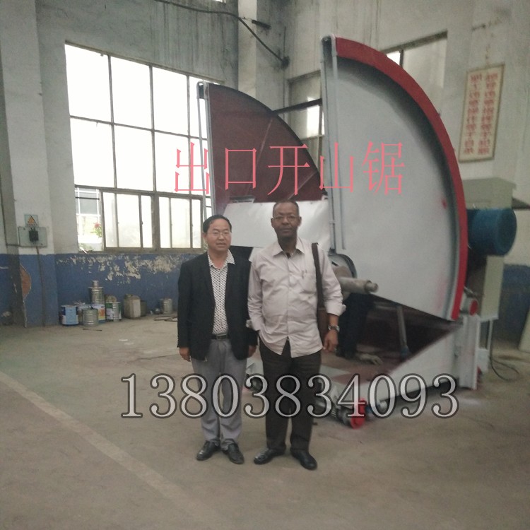 老外合影.jpg 老外合影.jpg